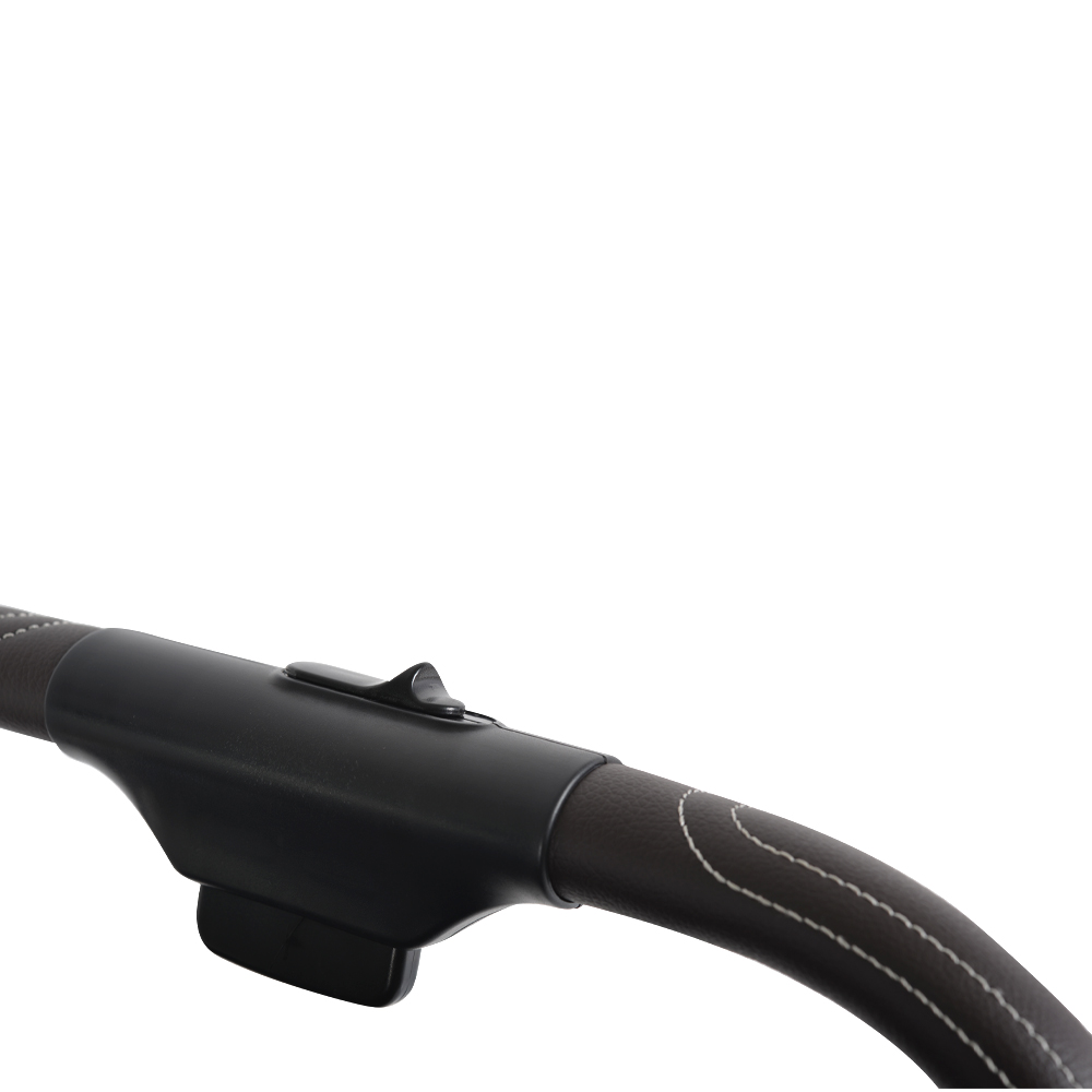 Η φωτογραφία δείχνει Το καρότσι Easy Fold είναι εξαιρετικά συμπαγές, ελαφρύ και μοντέρνο με καινοτόμο και εξαιρετικό σύστημα αναδίπλωσης για να απλοποιήσει πραγματικά τη ζωή σας.