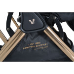 Η φωτογραφία δείχνει Το καρότσι Easy Fold είναι εξαιρετικά συμπαγές, ελαφρύ και μοντέρνο με καινοτόμο και εξαιρετικό σύστημα αναδίπλωσης για να απλοποιήσει πραγματικά τη ζωή σας.