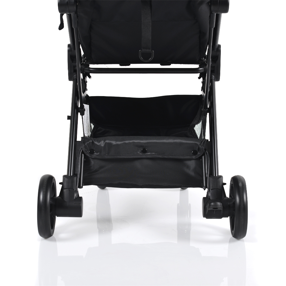 Το καρότσι Easy Fold είναι εξαιρετικά συμπαγές, ελαφρύ και μοντέρνο με καινοτόμο και εξαιρετικό σύστημα αναδίπλωσης για να απλοποιήσει πραγματικά τη ζωή σας.