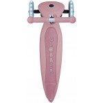 Η φωτογραφία δείχνει Globber Scooter Junior Foldable Lights Eco Berry (692-510).
