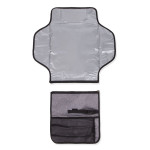 Φορητή αλλαξιέρα με ελαφρύ και συμπαγές αναδιπλούμενο σχέδιο.