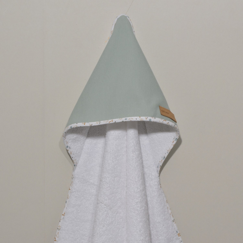 Η φωτογραφία δείχνει BABY OLIVER DES.