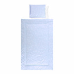 Η φωτογραφία δείχνει Βρεφικό σετ 4 τεμαχιών της εταιρείας Lorelli κατασκευασμένο απο 100% υποαλλεργικά και βαμβακερά υφάσματαΠεριλαμβάνει:Πάπλωμα: 97x145cmΜαξιλάρι: 35x43cm (100% Polyester)Μαξιλαροθήκη: 35x43cmΣεντόνι: 100x150cm (100% Βαμβάκι)