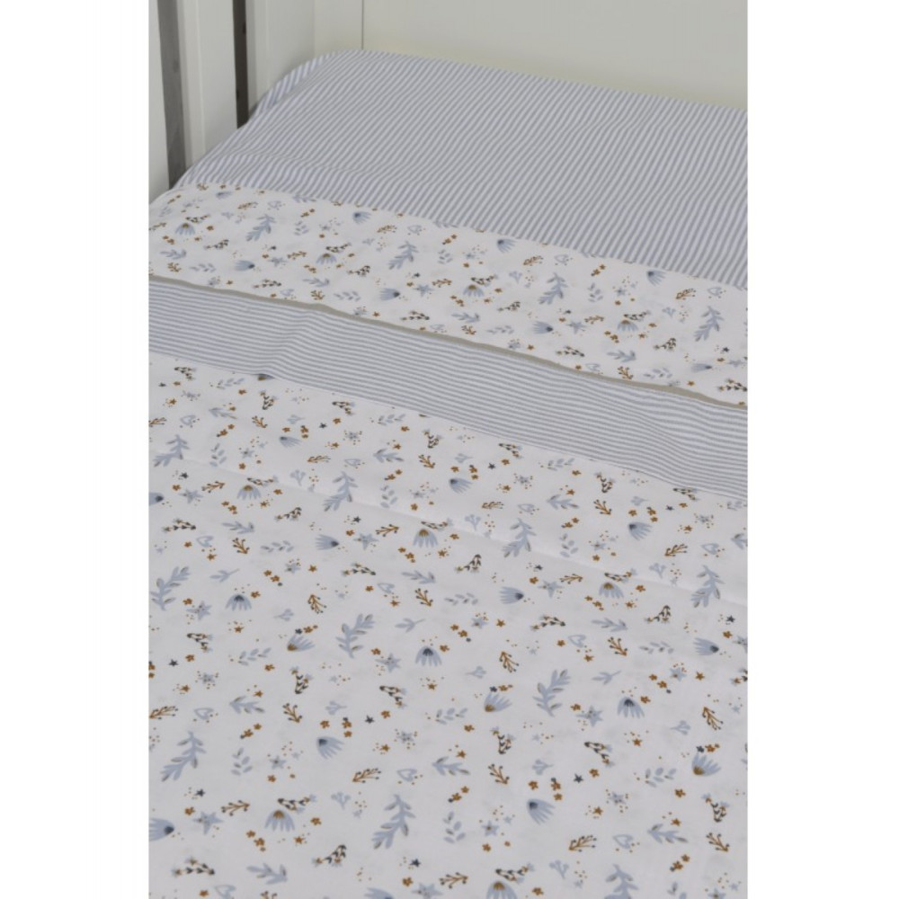 Η φωτογραφία δείχνει BABY OLIVER DES.