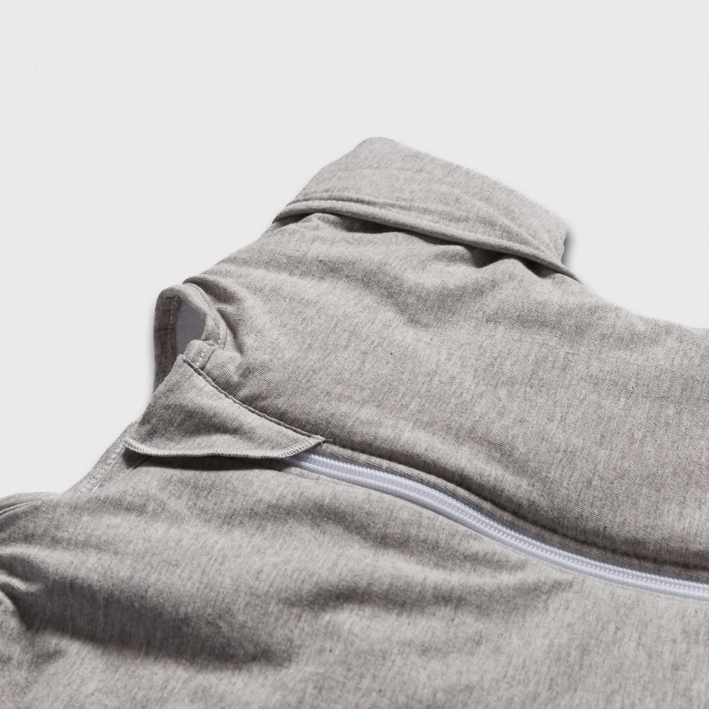 Ο Swaddle – Arms Up Transition υπνόσακος προσφέρει μια φυσική και ασφαλή επιλογή για τα πρώτα στάδια του ύπνου του μωρού σας, είτε ως μορφή φασκιώματος είτε ως μετάβαση προς τον ελεύθερο ύπνο.