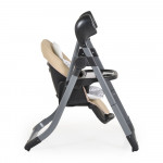 Το πολυλειτουργικό μοντέλο Nirvana 2in1 μετατρέπεται εύκολα από παιδική κούνια σε παιδικό καρεκλάκι φαγητού.