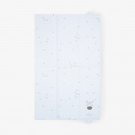 Διατηρήστε το μωρό σας καθαρό και άνετο κατά την αλλαγή της πάνας με την πτυσσόμενη αλλξιέρα από PVC HEDGE-HUGS 50x80 cmΑδιάβροχο προιόν και εύκολο στον καθαρισμό – Κατασκευασμένο από ανθεκτικό υλικό PVC, αυτό το μαξιλαράκι αλλαγής παρέχει μια αδιάβροχη επιφάνεια που καθαρίζεται εύκολα μετά τη χρήση