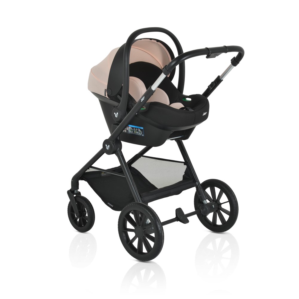 Η φωτογραφία δείχνει Παιδικό καρότσι Joker 3 σε 1 από την Cangaroo – Ελευθερία και άνεση από την πρώτη κιόλας μέρα!Σχεδιασμένο για να καλύπτει τις ανάγκες της σύγχρονης οικογένειας, το καρότσι Joker 3 σε 1 είναι εξαιρετικά πρακτικό, κομψό και προσαρμόσιμο, παρέχοντας άνεση και ασφάλεια στο μωρό σας 