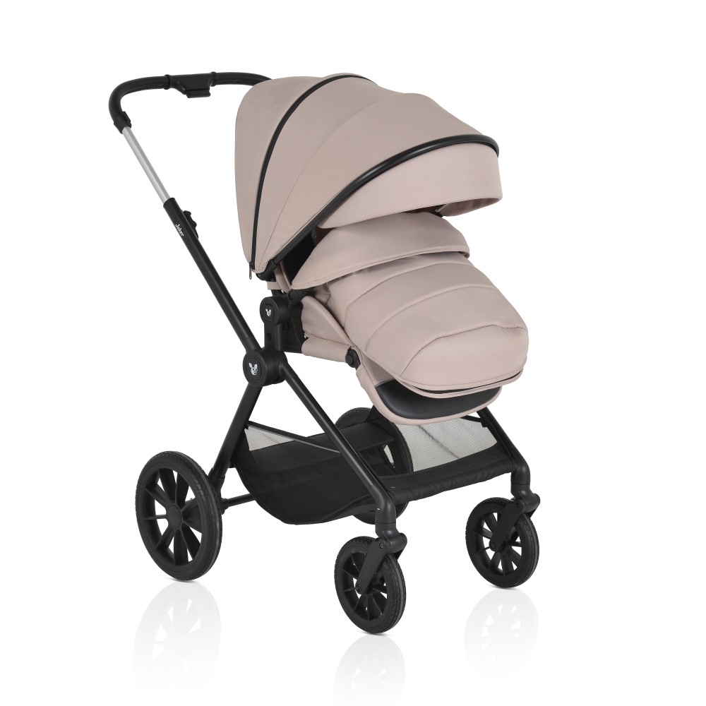 Η φωτογραφία δείχνει Παιδικό καρότσι Joker 3 σε 1 από την Cangaroo – Ελευθερία και άνεση από την πρώτη κιόλας μέρα!Σχεδιασμένο για να καλύπτει τις ανάγκες της σύγχρονης οικογένειας, το καρότσι Joker 3 σε 1 είναι εξαιρετικά πρακτικό, κομψό και προσαρμόσιμο, παρέχοντας άνεση και ασφάλεια στο μωρό σας 