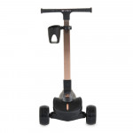 Παιδικό Scooter Aero από την Byox – Στυλ, Ασφάλεια & Διασκέδαση σε Ένα!Δώστε στο παιδί σας την ελευθερία να κινείται με σιγουριά και χαρά! Το Aero είναι ένα σκούτερ σχεδιασμένο με φροντίδα για μικρούς εξερευνητές ηλικίας 3 ετών και άνω.