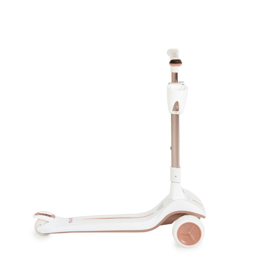 Παιδικό Scooter Aero από την Byox – Στυλ, Ασφάλεια & Διασκέδαση σε Ένα!Δώστε στο παιδί σας την ελευθερία να κινείται με σιγουριά και χαρά! Το Aero είναι ένα σκούτερ σχεδιασμένο με φροντίδα για μικρούς εξερευνητές ηλικίας 3 ετών και άνω.