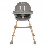 Η φωτογραφία δείχνει Το Biscotti by Moni είναι κάτι περισσότερο από ένα απλό καρεκλάκι φαγητού – είναι ένας έμπιστος σύντροφος στο ταξίδι του παιδιού σας προς την ανεξαρτησία.