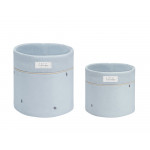 Οργανώστε τα απαραίτητα του μωρού σας με το σετ καλαθιών για το βρεφικό σας δωμάτιο το οποίο έχει σχεδιαστεί προσεκτικά για να διατηρεί το παιδικό σας δωμάτιο τακτοποιημένο και κομψό.