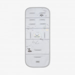 Αναβαθμίστε την άνεση του καροτσιού σας με την επένδυση καροτσιού BUTTERFLY DANCE! Σχεδιασμένο για επιπλέον απαλότητα και υποστήριξη, αυτή η κομψή και αναστρέψιμη επένδυση βελτιώνει τη βόλτα του μωρού σας προσθέτοντας μια νότα προσωπικότητας.