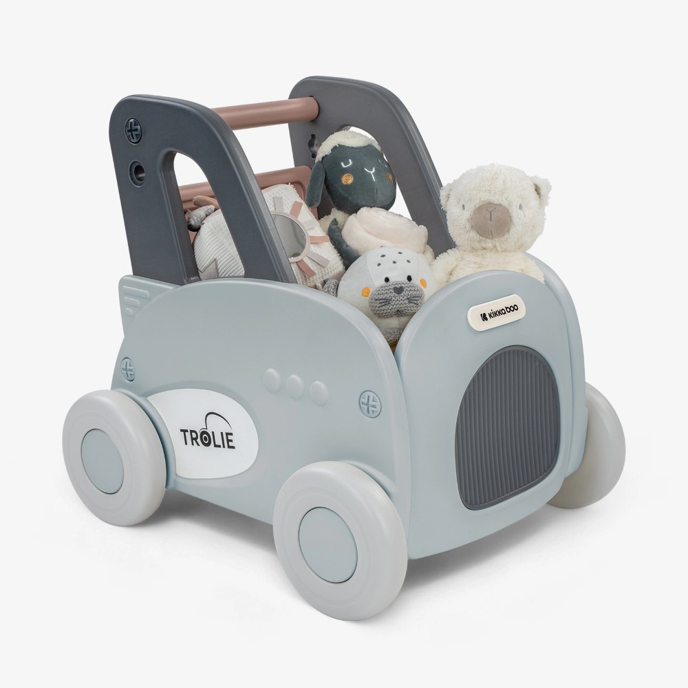 Η φωτογραφία δείχνει Το TROLIE 4in1 είναι ένας καινοτόμος περιπατητής ώθησης ιδανικός για νήπια ηλικίας 1 έως 3 ετών που προσφέρει μια ποικιλία τρόπων παιχνιδιού που διεγείρουν τη δημιουργικότητα και υποστηρίζουν την ανάπτυξη των κινητικών δεξιοτήτων του παιδιού σας.