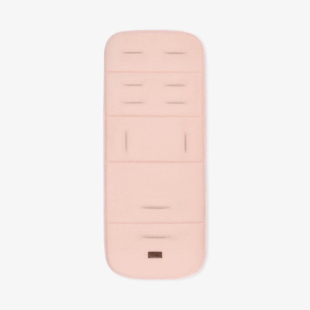 Η φωτογραφία δείχνει Αναβαθμίστε την άνεση του καροτσιού σας με την επένδυση καροτσιού BUTTERFLY DANCE! Σχεδιασμένο για επιπλέον απαλότητα και υποστήριξη, αυτή η κομψή και αναστρέψιμη επένδυση βελτιώνει τη βόλτα του μωρού σας προσθέτοντας μια νότα προσωπικότητας.