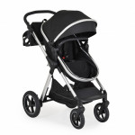 Η φωτογραφία δείχνει Το καρότσι Alina 2 σε 1 με κάθισμα μετατρεπόμενο είναι κατάλληλο για νεογέννητα μωρά και παιδιά με βάρος έως 22 κιλά.