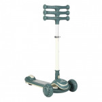 Η φωτογραφία δείχνει Το νέο πατίνι X-Ride της Bebe Stars είναι η καλύτερη συντροφιά των παιδιών σας, ώστε να διασκεδάζουν καθημερινά.