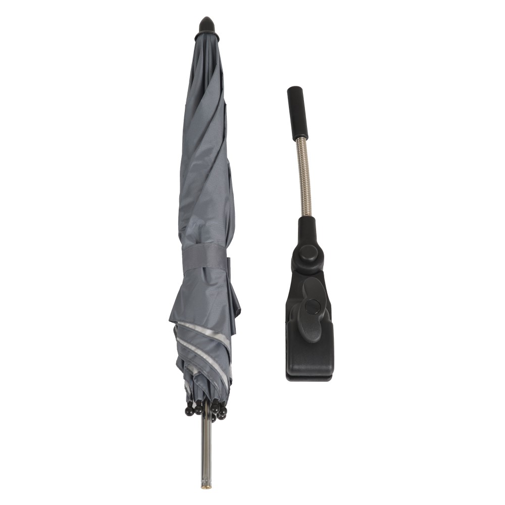 Η λαβή είναι εξοπλισμένη με ένα πλαστικό κλιπ στερέωσης που είναι συμβατό με τετράγωνα, στρογγυλά και οβάλ κουφώματα και κάνει την ομπρέλα ευέλικτη στην προσαρμογή της στο καρότσι.