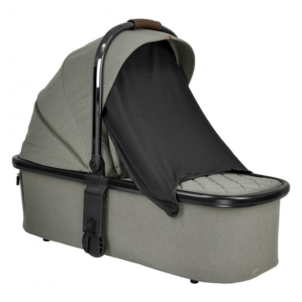 Η φωτογραφία δείχνει Μια εξαιρετική νέα προσθήκη ήρθε στην οικογένεια της Bebe Stars με σκοπό να διευκολύνει κάθε γονέα!Το Mirage 2 σε 1 πολυκαρότσι είναι στυλάτο, μοντέρνο, άνετο, ευέλικτο και όπως πάντα ποιοτικό  με την υπογραφή της Bebe Stars!Ο καινοτόμος αυτόματος μηχανισμός Quick –Twist το