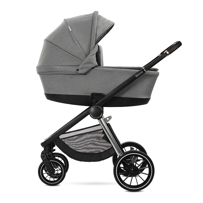 Η φωτογραφία δείχνει Πολυκαρότσι της εταιρείας Lorelli 2 σε 1 με κάθισμα καροτσιού και ξεχωριστή καλαθούμε με σκληρή βάσηΑναλυτικά χαρακτηριστικά: Πλαίσιο αλουμινίουΣακίδιο πλάτηςΛαβή γονέα: δέρμα PUΡυθμιζόμενη πλάτη με μηχανισμό - 3 θέσεωνΜεγάλο καλάθι αγορώνΑφαιρούμενη μπροστινή μπάραΠίσω τρο