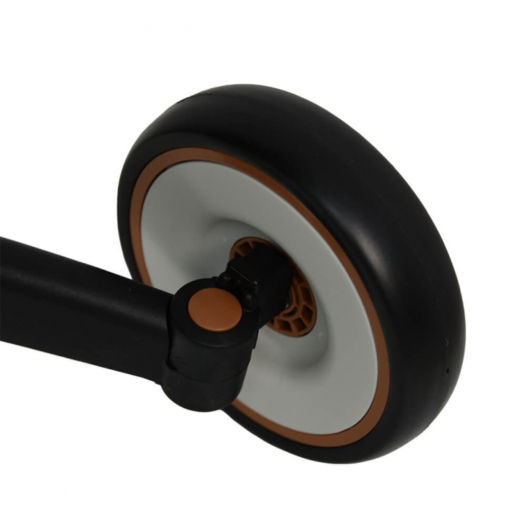 Η φωτογραφία δείχνει Ετοιμαστείτε μικροί και μεγάλοι για τις πιο συναρπαστικές βόλτες σε κάθε γωνιά της πόλης με το νέο τρίκυκλο Urban της Bebe Stars!Ένα πολυχρηστικό μοντέλο, καθώς χρησιμοποιείται με 7 διαφορετικούς τρόπους και συντροφεύει το παιδάκι σας για χρόνια σε κάθε του βήμα.