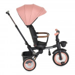 Το Jasper είναι το τέλειο τρίκυκλο για παιδιά άνω των 10 μηνών, με μέγιστη χωρητικότητα βάρους 25 κιλά – ο ιδανικός σύντροφος για διασκέδαση και άνεση στην αρχή του ταξιδιού του παιδιού σας!Το τρίκυκλο μπορεί να χρησιμοποιηθεί με δύο κύριες επιλογές:Τρίκυκλο με λαβή γονικού ελέγχου: Οι γονείς μπορού