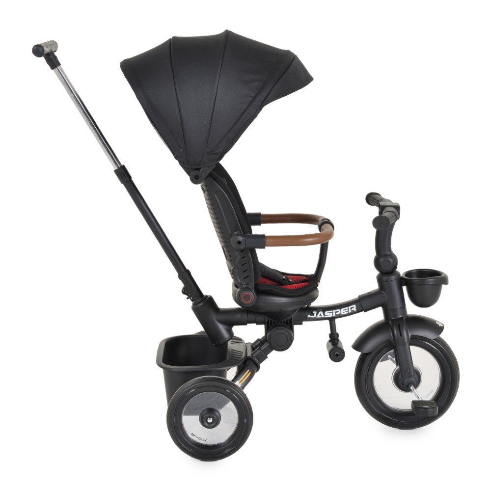 Το Jasper είναι το τέλειο τρίκυκλο για παιδιά άνω των 10 μηνών, με μέγιστη χωρητικότητα βάρους 25 κιλά – ο ιδανικός σύντροφος για διασκέδαση και άνεση στην αρχή του ταξιδιού του παιδιού σας!Το τρίκυκλο μπορεί να χρησιμοποιηθεί με δύο κύριες επιλογές:Τρίκυκλο με λαβή γονικού ελέγχου: Οι γονείς μ