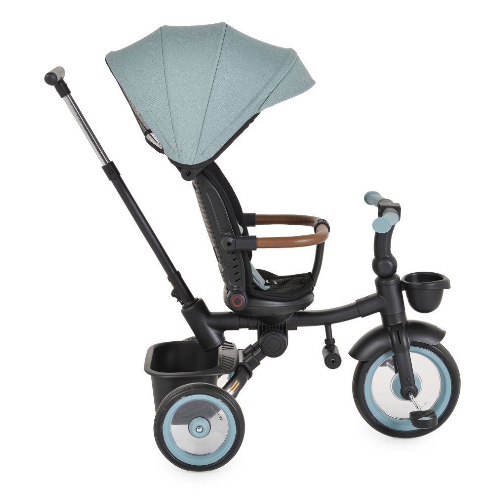 Το Jasper είναι το τέλειο τρίκυκλο για παιδιά άνω των 10 μηνών, με μέγιστη χωρητικότητα βάρους 25 κιλά – ο ιδανικός σύντροφος για διασκέδαση και άνεση στην αρχή του ταξιδιού του παιδιού σας!Το τρίκυκλο μπορεί να χρησιμοποιηθεί με δύο κύριες επιλογές:Τρίκυκλο με λαβή γονικού ελέγχου: Οι γονείς μ