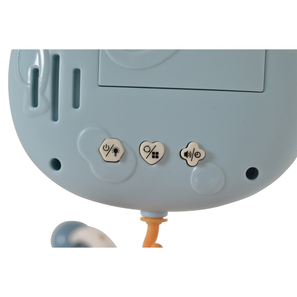 Η φωτογραφία δείχνει Το μουσικό περιστρεφόμενο «Penguin» είναι ένα πολυλειτουργικό παιχνίδι που προσφέρει ποικιλία μελωδιών, λευκό θόρυβο, απαλό φωτισμό και πολύχρωμη προβολή εικόνας.