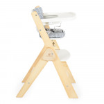 Η φωτογραφία δείχνει Το παιδικό ξύλινο καρεκλάκι Caramel έχει 3 επίπεδα καθίσματος και 6 επίπεδα στο υποπόδιο.