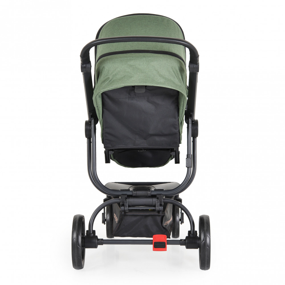 Η φωτογραφία δείχνει Πολυκαρότσι 3 σε 1 με κάθισμα αυτοκινήτου της εταιρείας Cangaroo.