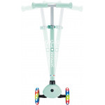 Η φωτογραφία δείχνει Globber Scooter Primo Lights V2 Dark Mint (423-706-4).