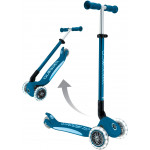 Η φωτογραφία δείχνει Globber Scooter Elite Lights V2 Petrol Blue (439-601-3).