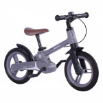 Το νέο πολυχρηστικό αναδιπλούμενο ποδηλατάκι Speedy 4 σε 1 της Bebe Stars κατασκευάστηκε με αγάπη και προσοχή στη λεπτομέρεια για τους νέους μικρούς οδηγούς της καρδιάς μας.