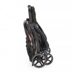 Η φωτογραφία δείχνει Βρεφικό καρότσι Cardi - Ο ιδανικός σας σύντροφος για βόλτες με τον μικρό θησαυρό!Κατάλληλο από 0 m+ έως 22 kg.