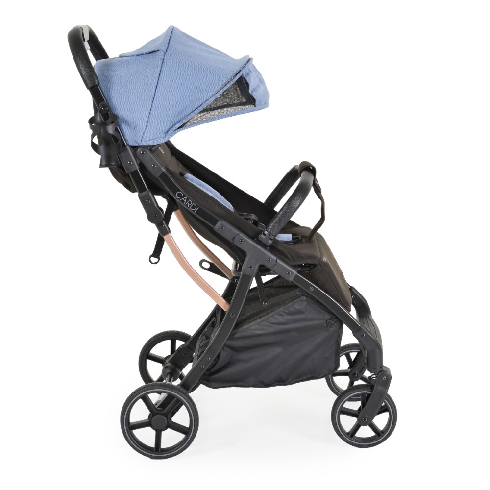 Η φωτογραφία δείχνει Βρεφικό καρότσι Cardi - Ο ιδανικός σας σύντροφος για βόλτες με τον μικρό θησαυρό!Κατάλληλο από 0 m+ έως 22 kg.