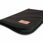 Η φωτογραφία δείχνει Διαθέτει πολλές τσέπες και θέσεις για αποθήκευση και διατήρηση των αντικειμένων σας σε καλή κατάσταση.