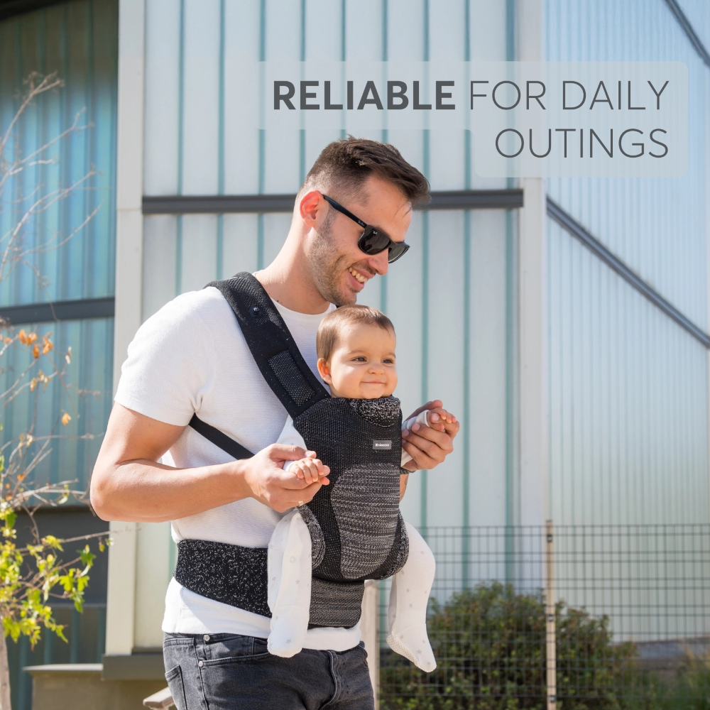 Η φωτογραφία δείχνει Μάρσιπος της εταρείας Kikka Boo.