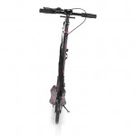 Αναδιπλούμενο αλουμινένιο kick scooter με πίσω δισκόφρενο.