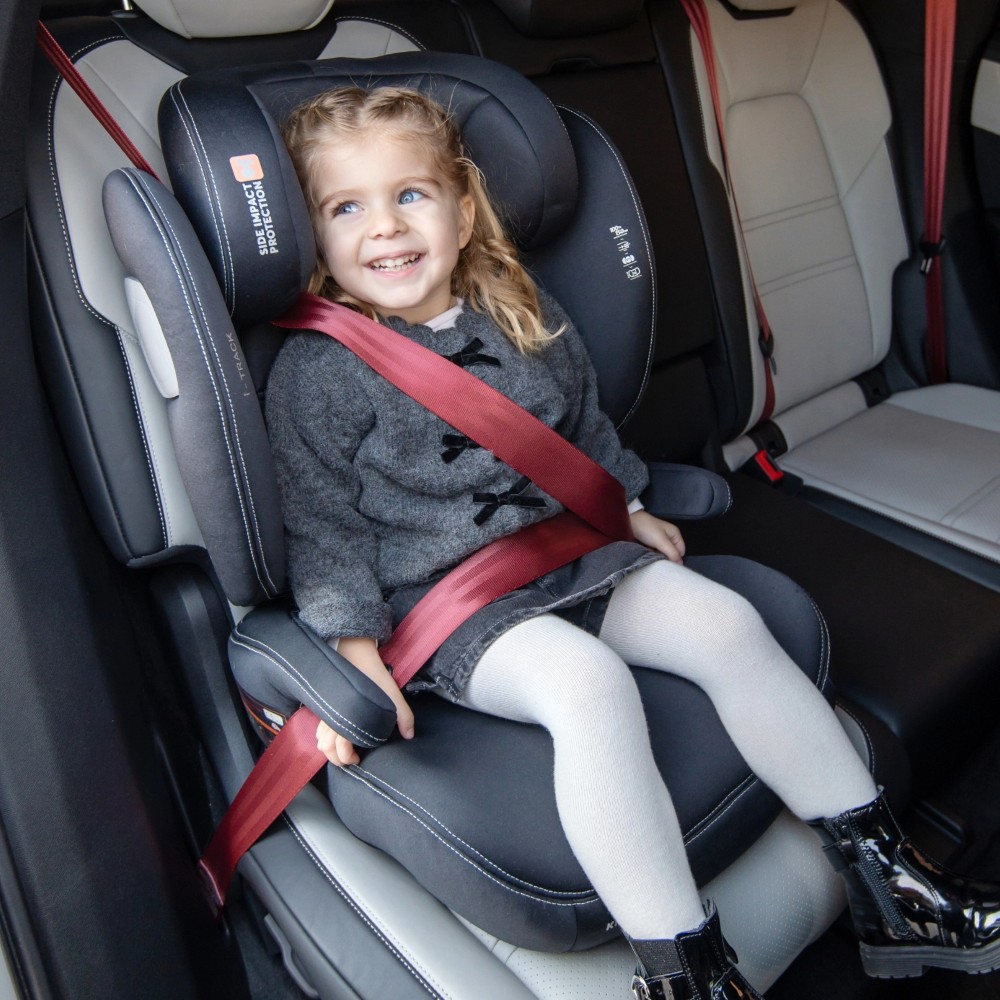 Η φωτογραφία δείχνει Κάθισμα αυτοκινήτου i-SIZE της εταιρείας Kikka Boo.