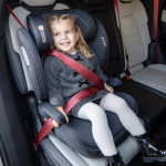 Η φωτογραφία δείχνει Κάθισμα αυτοκινήτου i-SIZE της εταιρείας Kikka Boo.
