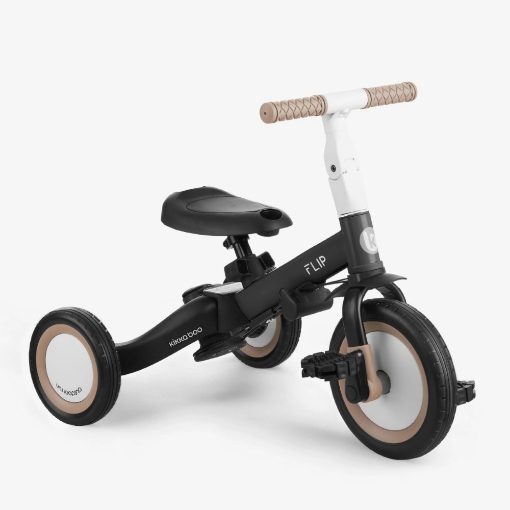 Το Flip είναι ένα πολυλειτουργικό τρίκυκλο που μπορεί να χρησιμοποιηθεί με 4 διαφορετικούς τρόπους - Push Mode, Tricycle, Balance Bike και Bike, προσφέροντας στα παιδιά περισσότερη διασκέδαση και άνεση εν κινήσει.