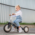 Το Flip είναι ένα πολυλειτουργικό τρίκυκλο που μπορεί να χρησιμοποιηθεί με 4 διαφορετικούς τρόπους - Push Mode, Tricycle, Balance Bike και Bike, προσφέροντας στα παιδιά περισσότερη διασκέδαση και άνεση εν κινήσει.