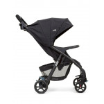 Η φωτογραφία δείχνει Ένα πολυτελές καρότσι που κινείται πανεύκολα και κλείνει με το ένα χέρι! Αυτόματο κλείσιμο και χειροκίνητο κλείδωμα που λειτουργούν με το ένα χέριΚατάλληλο από νεογέννητο καθώς διαθέτει πλήρη ανάκλησηΣυνδυάζεται ιδανικά με το κάθισμα αυτοκινήτου Juva χωρίς να απαιτούνται αν