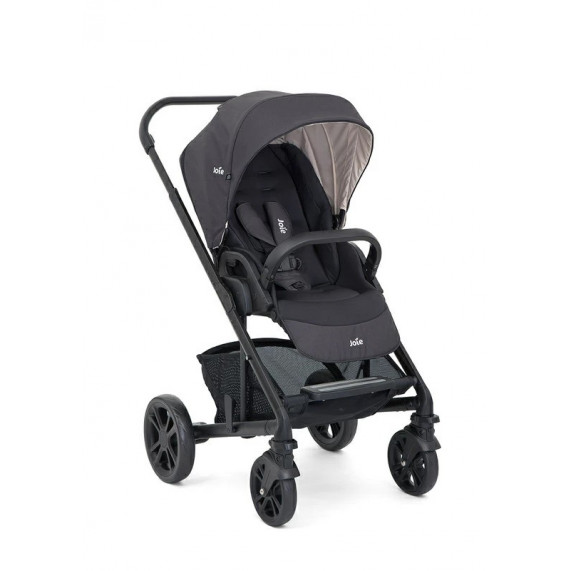 Η φωτογραφία δείχνει Βρεφικό Καρότσι ChromeΈνα καταπληκτικό καρότσι που θα σας λύσει τα χέρια σε κάθε διαδρομή & βόλτα με το μωρό σας!Κατάλληλο από νεογέννητο καθώς διαθέτει επίπεδα ξαπλωτή θέσηΑντιστρεφόμενοΆνετο ενισχυμένο κάθισμα2 θέσεις τοποθέτησης των ποδιώνΔιπλώνει με τη θέση του να κοιτά μπρο