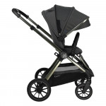 Η φωτογραφία δείχνει Ένα καινούργιο πολυκαρότσι που ήρθε για να σας συνεπάρει τόσο με τον κομψό σχεδιασμό του όσο και την πολυλειτουργικότητά του.