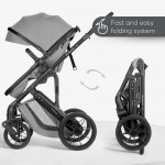 Η φωτογραφία δείχνει Καρότσι 3 σε 1 της εταιρείας Kikka Boo με ελαφρύ ατσάλινο σκελετό και εύκολο μετρατρέψιμο κάθισμα σε καλαθούνα.