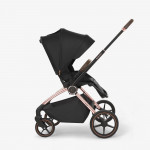 Η φωτογραφία δείχνει Πολυκαρότσι της εταιρείας Kikka Boo.