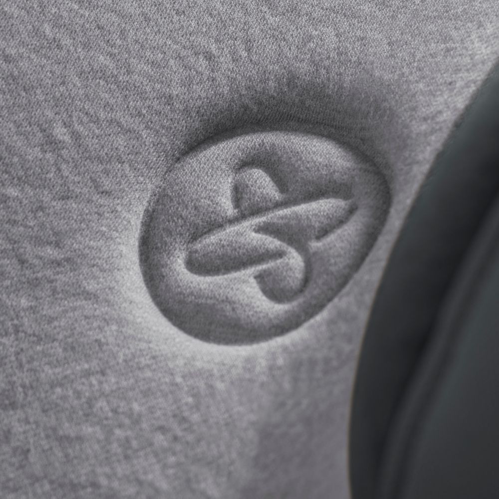 Η φωτογραφία δείχνει Γνωρίστε το Motion 2 – τη δεύτερη γενιά του Motion All Size 360, που πέτυχε την υψηλότερη βαθμολογία σε όλες τις κατηγορίες παιδικών καθισμάτων από τον ανεξάρτητο οργανισμό δοκιμών ADAC.